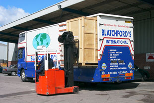 International shipping removals